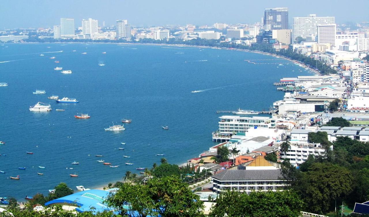 View Talay 1B Holidays Pattaya Eksteriør billede