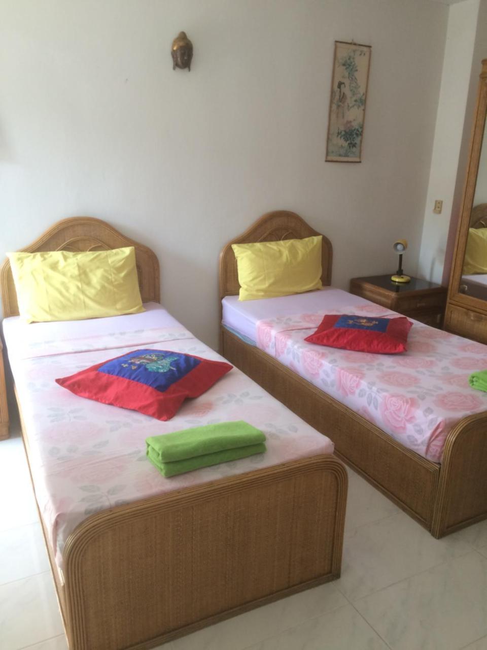 View Talay 1B Holidays Pattaya Eksteriør billede